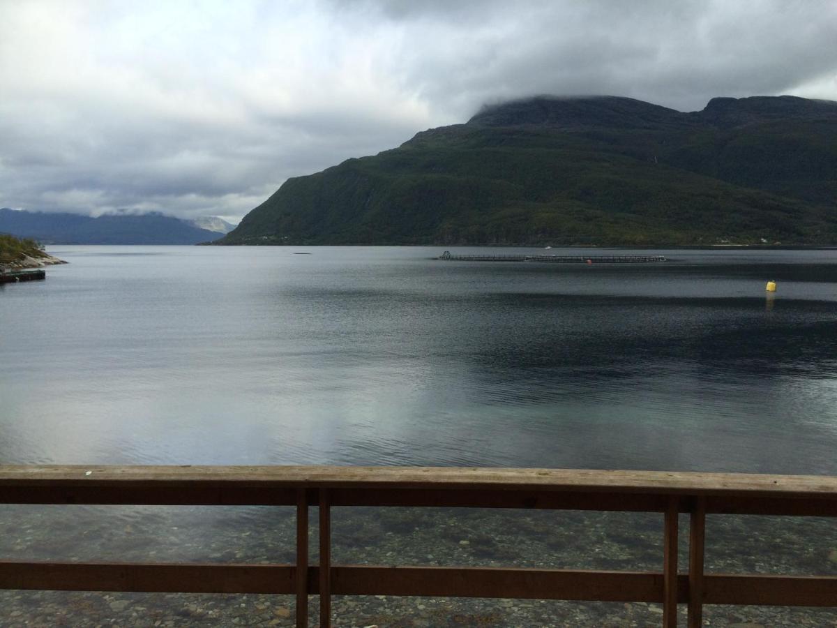 Elvegård Fjordcamp Hotell Grov Exteriör bild